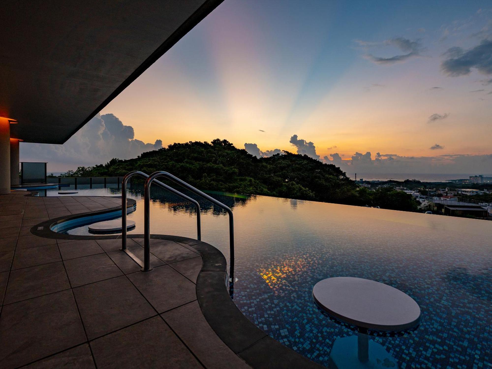 Glamday Style Okinawa Yomitan Hotel & Resort Екстер'єр фото
